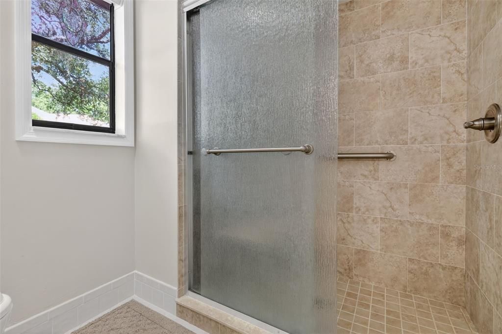 En Venta: $268,000 (3 camas, 2 baños, 1569 Pies cuadrados)