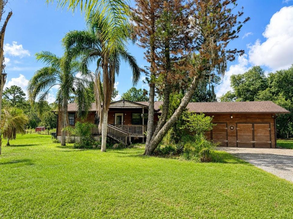 For Sale: $750,000 (4 beds, 2 baths, 2158 Square Feet)