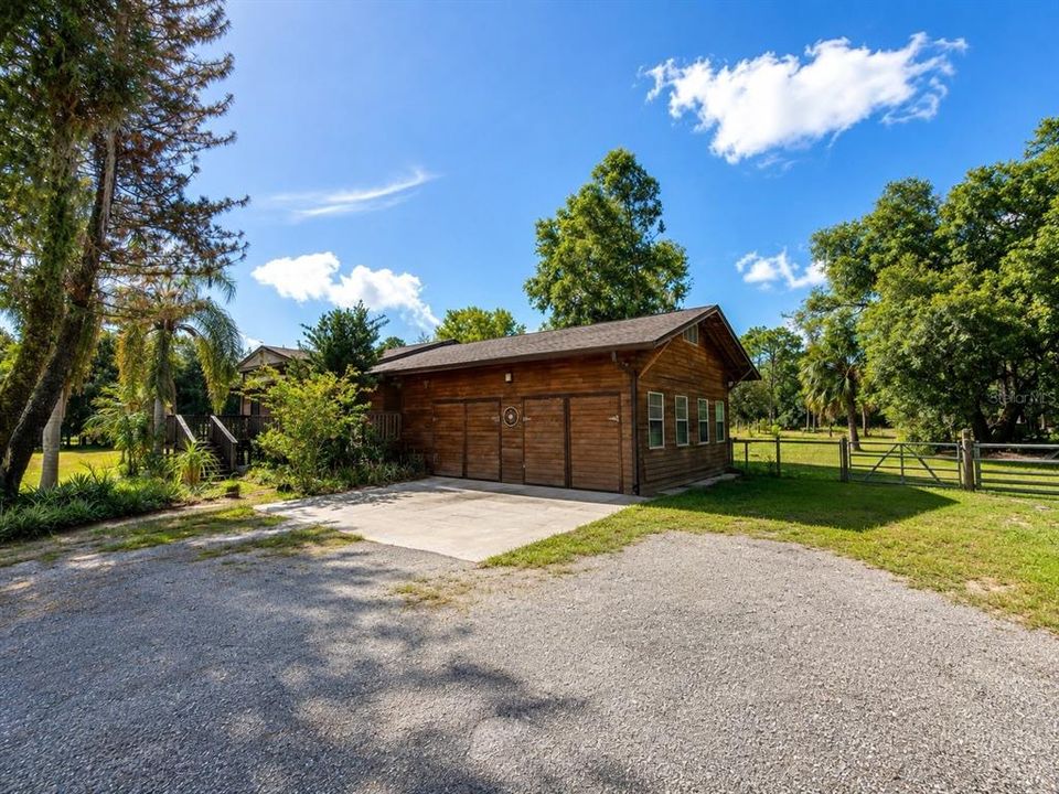 For Sale: $750,000 (4 beds, 2 baths, 2158 Square Feet)