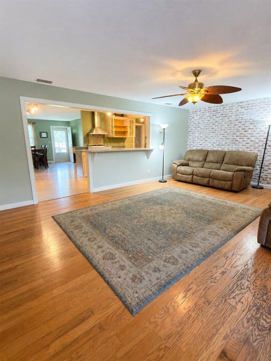 For Sale: $750,000 (4 beds, 2 baths, 2158 Square Feet)