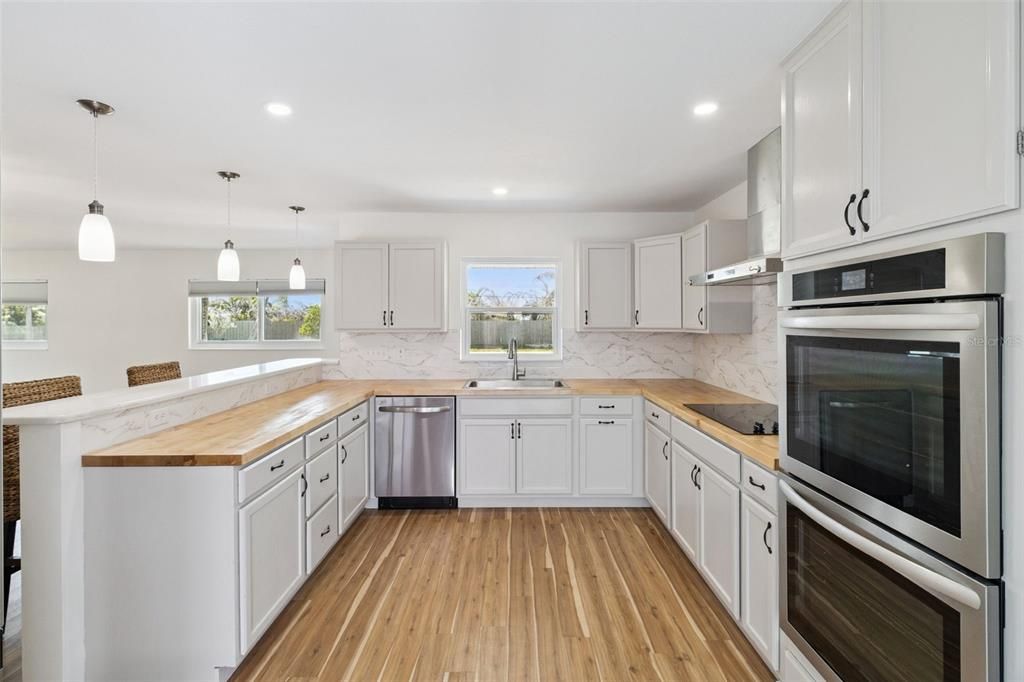 En Venta: $599,000 (3 camas, 2 baños, 1388 Pies cuadrados)