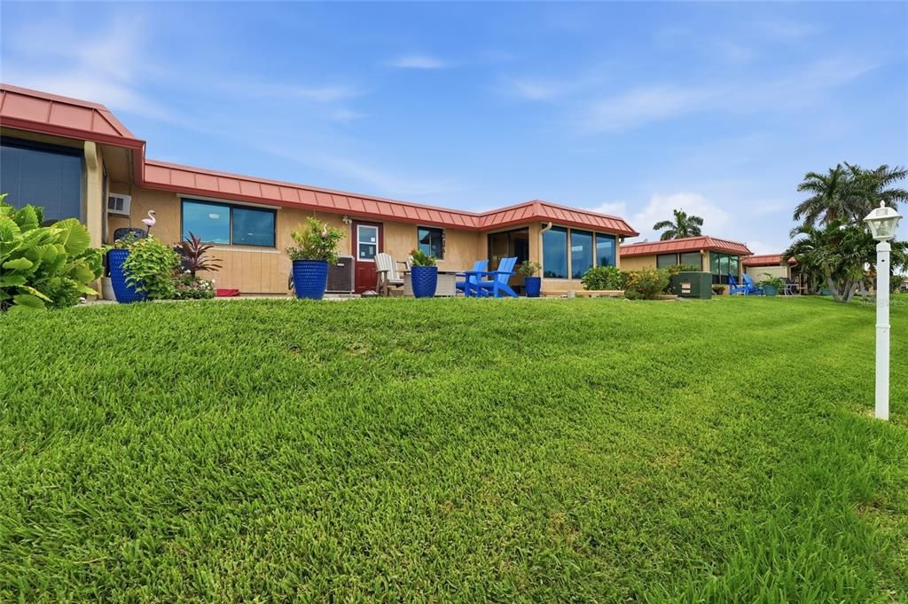 For Sale: $525,000 (3 beds, 2 baths, 1452 Square Feet)