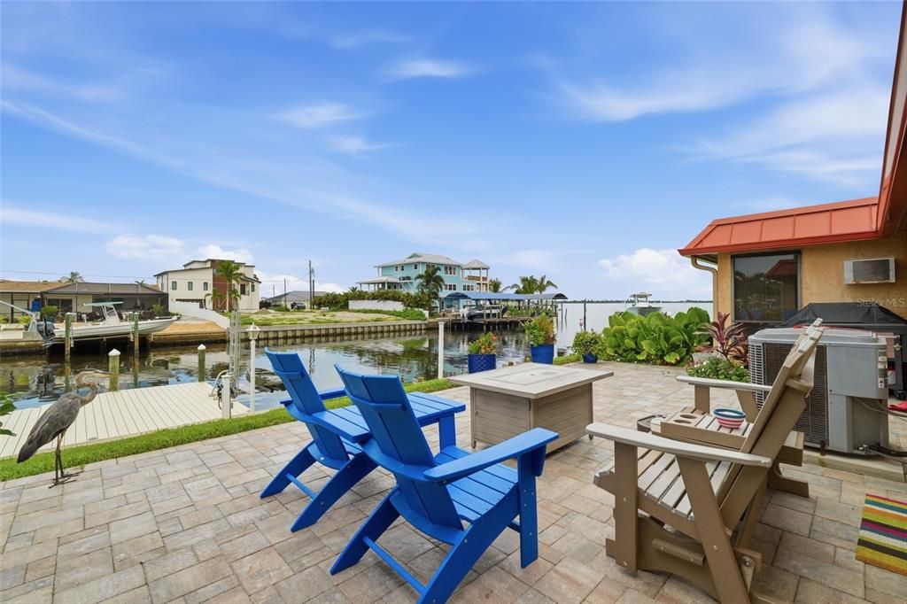 For Sale: $525,000 (3 beds, 2 baths, 1452 Square Feet)