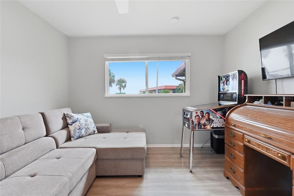 For Sale: $525,000 (3 beds, 2 baths, 1452 Square Feet)