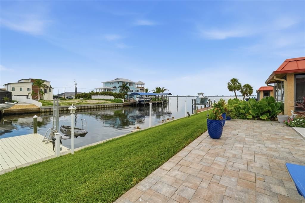 For Sale: $525,000 (3 beds, 2 baths, 1452 Square Feet)
