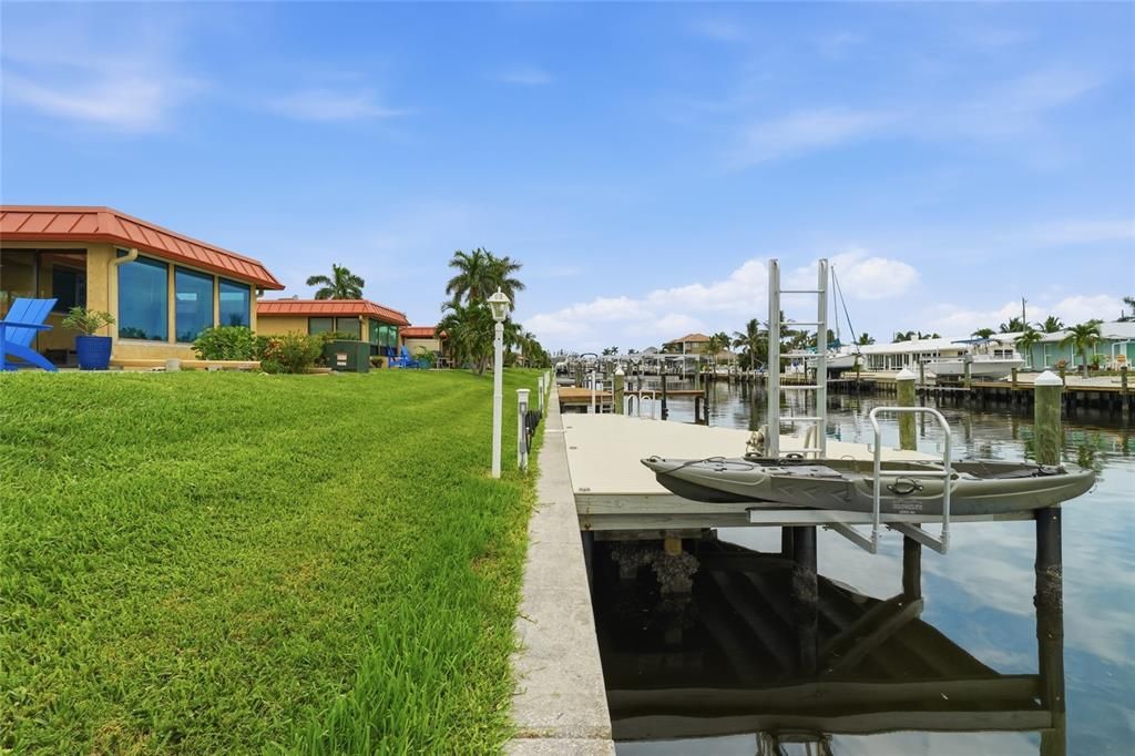 For Sale: $525,000 (3 beds, 2 baths, 1452 Square Feet)
