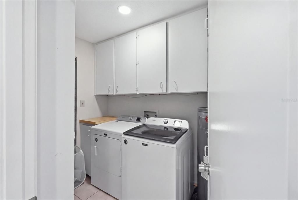 For Sale: $525,000 (3 beds, 2 baths, 1452 Square Feet)