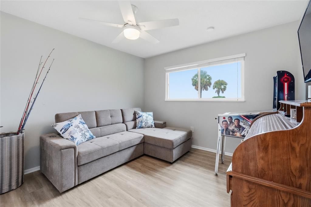 For Sale: $525,000 (3 beds, 2 baths, 1452 Square Feet)