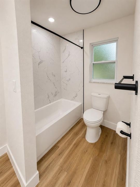 На продажу: $459,000 (3 спален, 2 ванн, 1678 Квадратных фут)