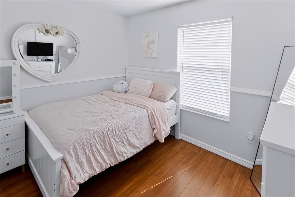 For Sale: $355,000 (3 beds, 2 baths, 1500 Square Feet)