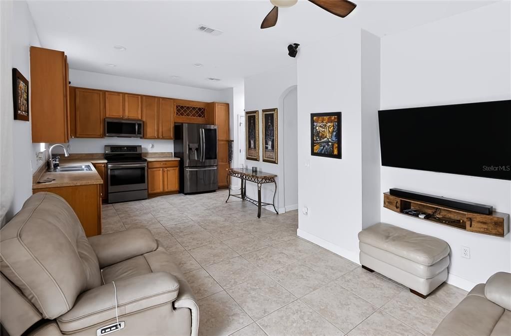 For Sale: $355,000 (3 beds, 2 baths, 1500 Square Feet)