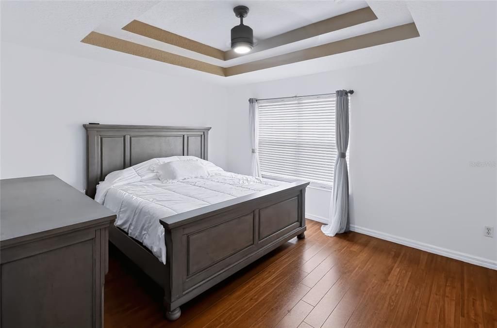 For Sale: $355,000 (3 beds, 2 baths, 1500 Square Feet)