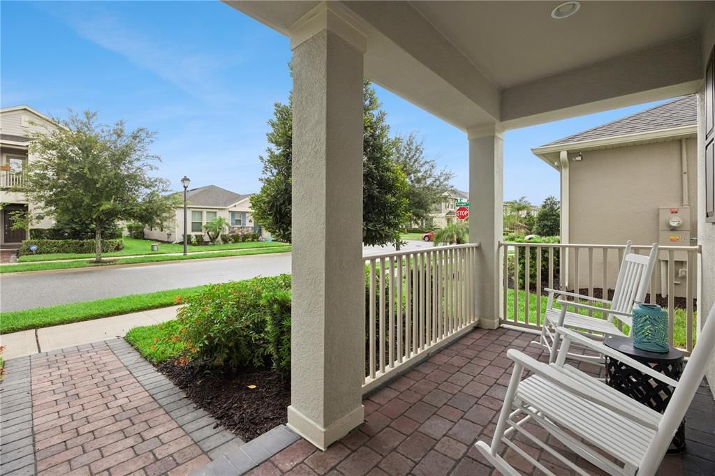 For Sale: $549,500 (3 beds, 2 baths, 2216 Square Feet)
