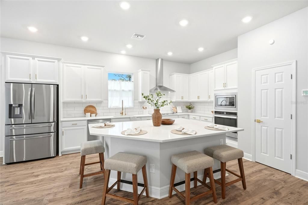 Active With Contract: $670,000 (4 beds, 3 baths, 2653 Square Feet)