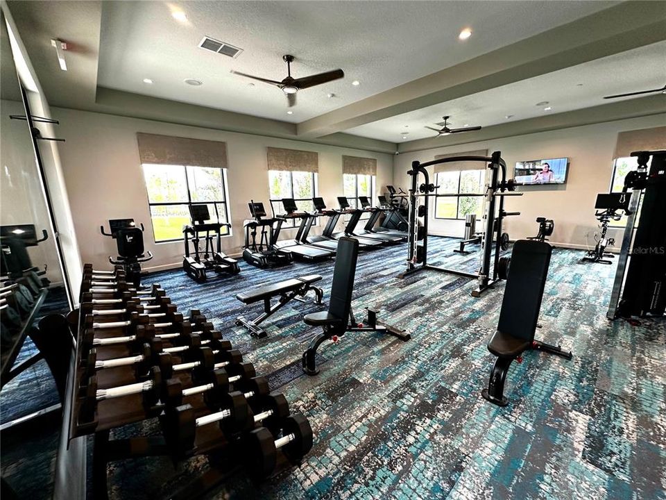 En Renta: $2,800 (4 camas, 3 baños, 2023 Pies cuadrados)