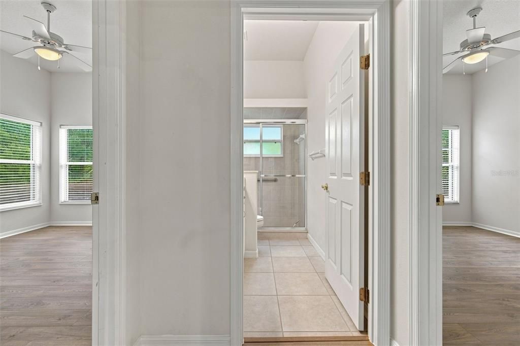 En Venta: $680,000 (3 camas, 3 baños, 2772 Pies cuadrados)