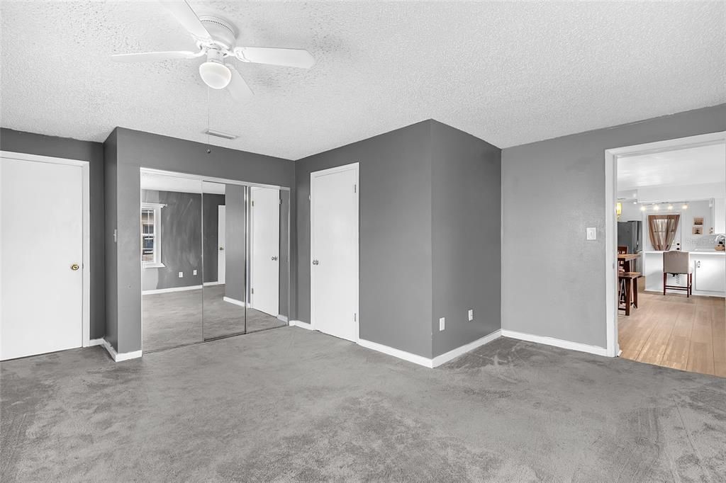 En Venta: $294,900 (3 camas, 2 baños, 1581 Pies cuadrados)