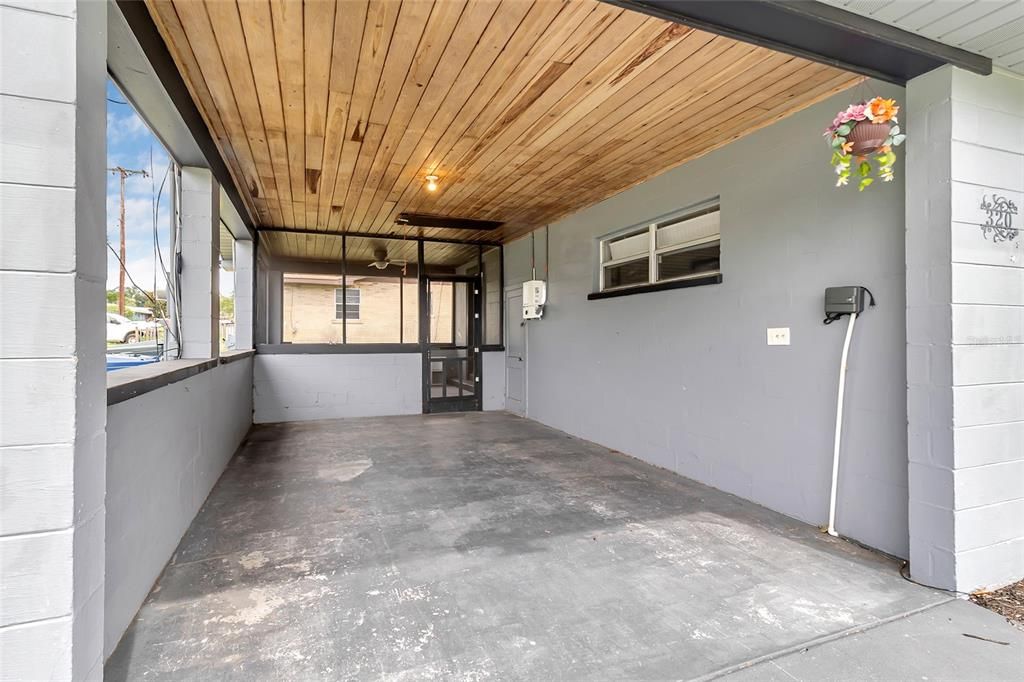 En Venta: $294,900 (3 camas, 2 baños, 1581 Pies cuadrados)