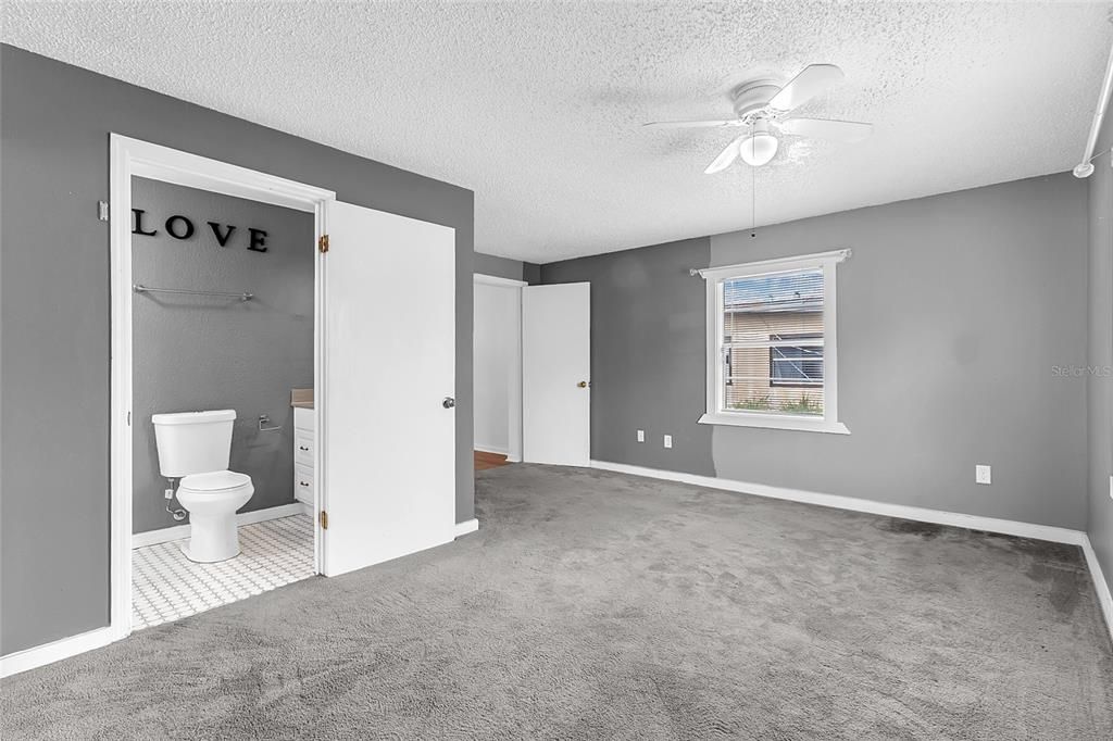 En Venta: $294,900 (3 camas, 2 baños, 1581 Pies cuadrados)
