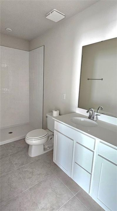 For Rent: $2,200 (4 beds, 2 baths, 2000 Square Feet)