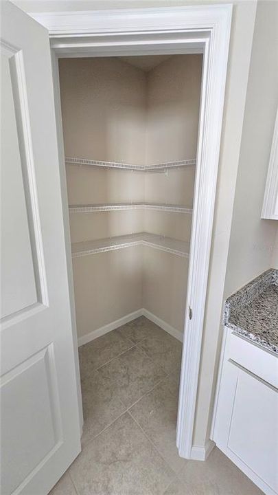 For Rent: $2,200 (4 beds, 2 baths, 2000 Square Feet)