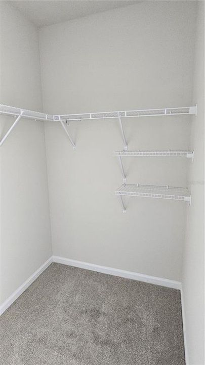 For Rent: $2,200 (4 beds, 2 baths, 2000 Square Feet)
