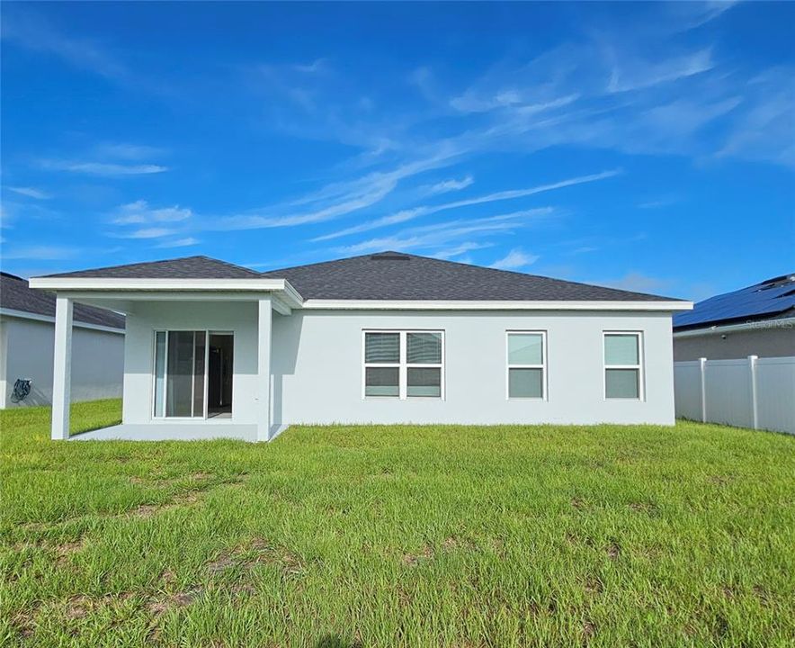 For Rent: $2,200 (4 beds, 2 baths, 2000 Square Feet)