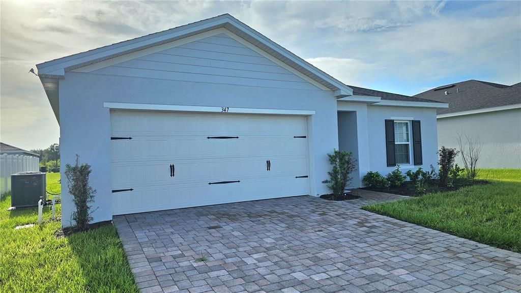 For Rent: $2,200 (4 beds, 2 baths, 2000 Square Feet)