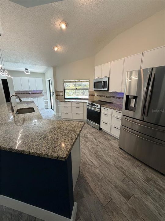 For Rent: $3,800 (3 beds, 2 baths, 1988 Square Feet)