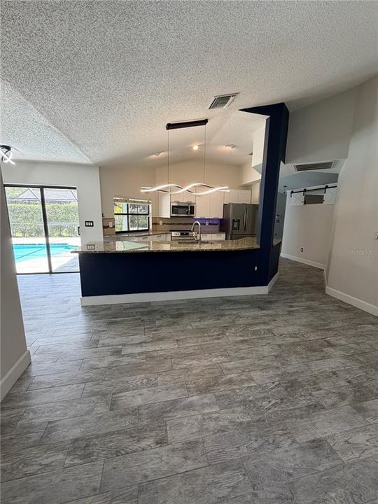 For Rent: $3,800 (3 beds, 2 baths, 1988 Square Feet)