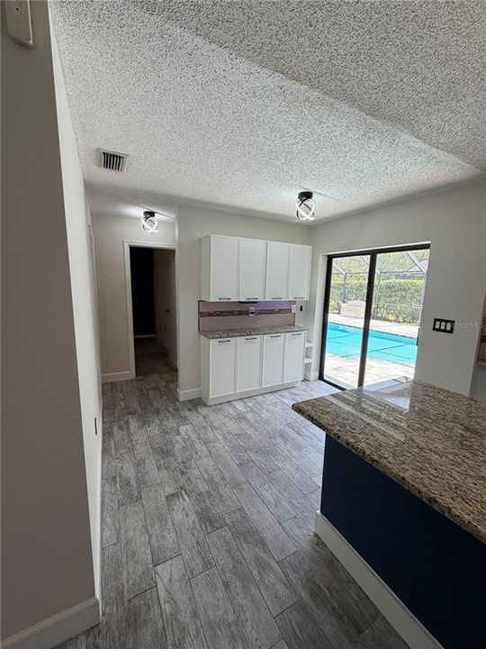For Rent: $3,800 (3 beds, 2 baths, 1988 Square Feet)