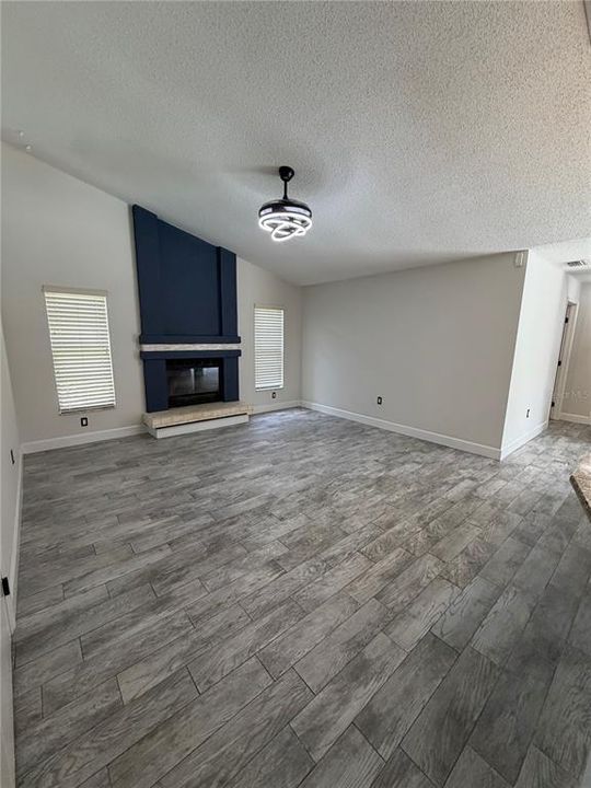 For Rent: $3,800 (3 beds, 2 baths, 1988 Square Feet)