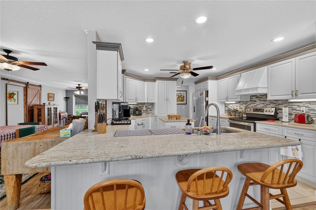 For Sale: $599,900 (3 beds, 3 baths, 2235 Square Feet)