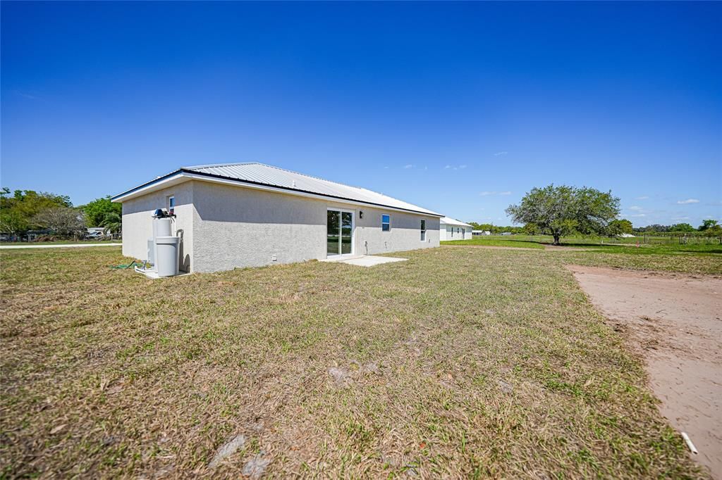 Active With Contract: $332,000 (4 beds, 2 baths, 1601 Square Feet)
