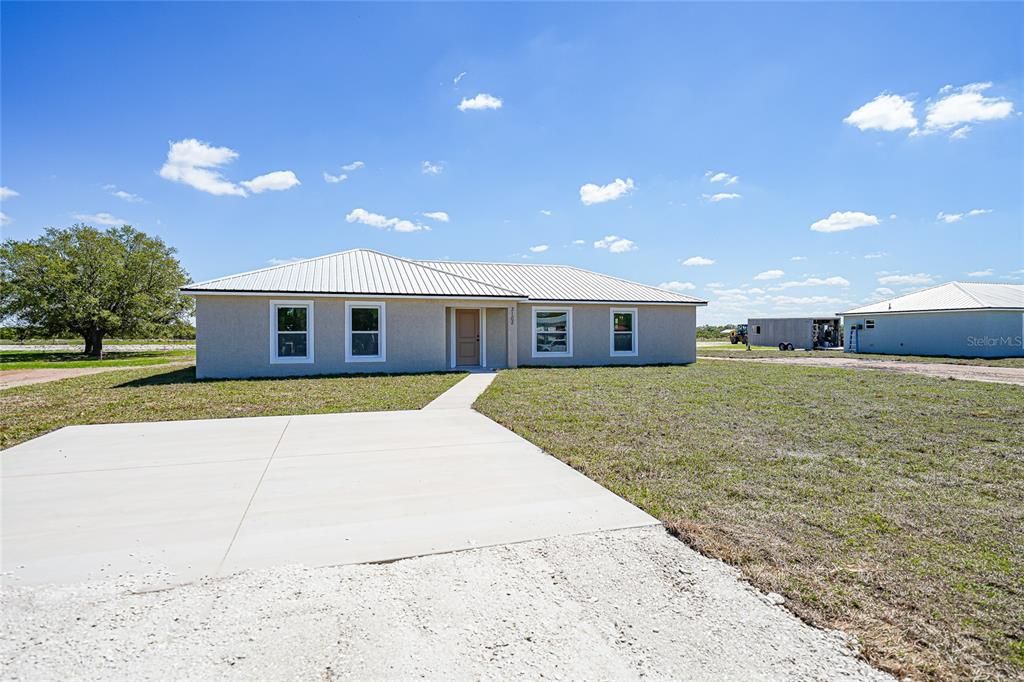 Active With Contract: $332,000 (4 beds, 2 baths, 1601 Square Feet)