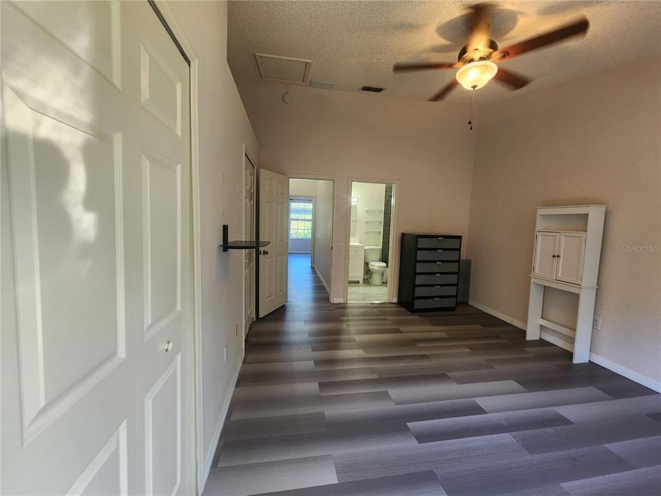 For Rent: $1,800 (2 beds, 2 baths, 1152 Square Feet)