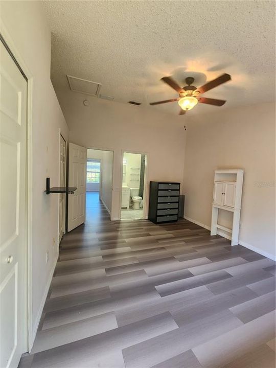 For Rent: $1,800 (2 beds, 2 baths, 1152 Square Feet)