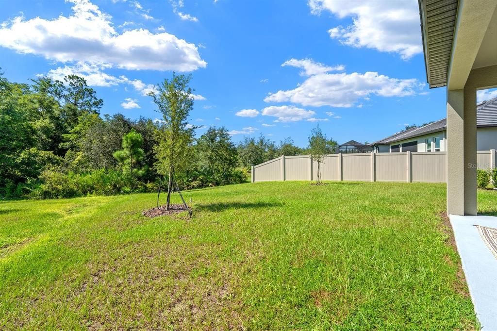 For Sale: $369,900 (2 beds, 2 baths, 1761 Square Feet)