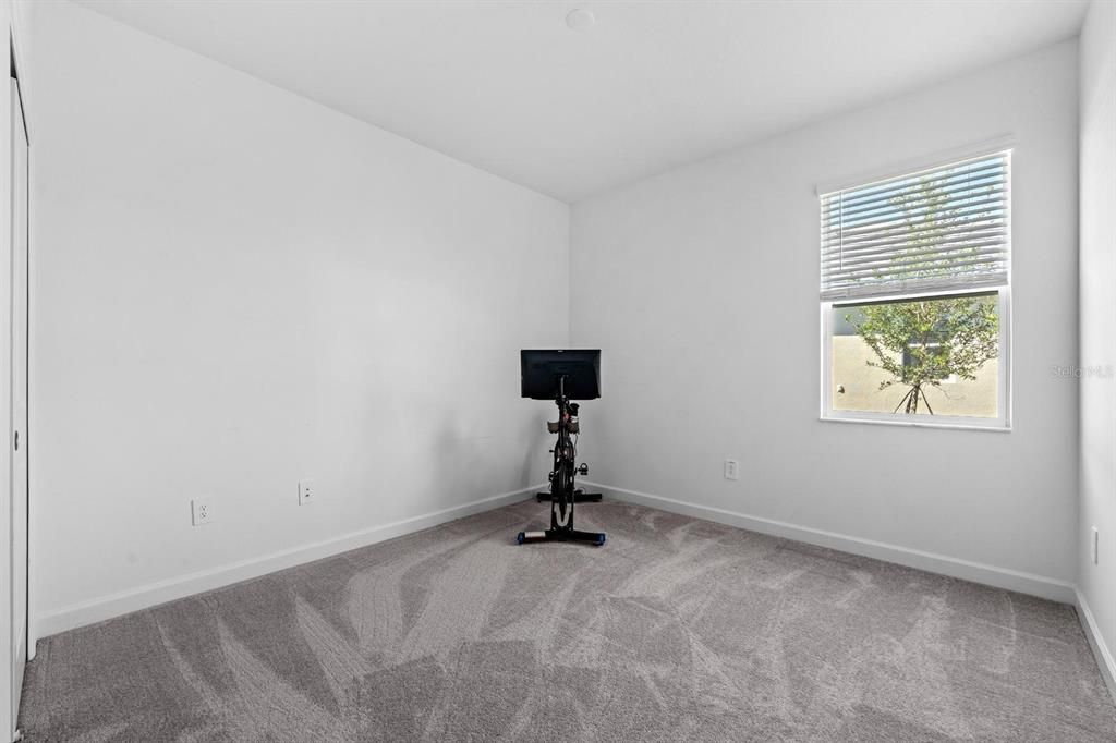 For Sale: $369,900 (2 beds, 2 baths, 1761 Square Feet)