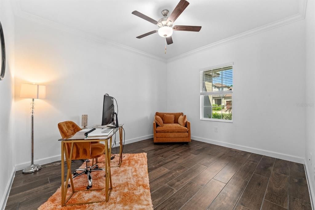 For Sale: $369,900 (2 beds, 2 baths, 1761 Square Feet)