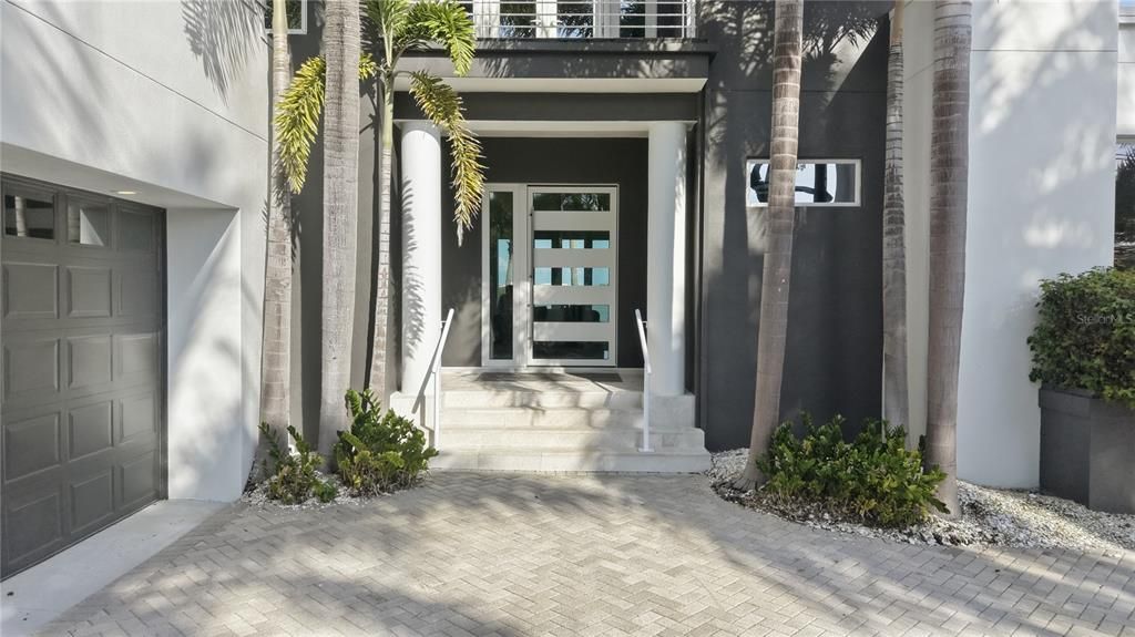 For Sale: $7,995,000 (4 beds, 4 baths, 3936 Square Feet)