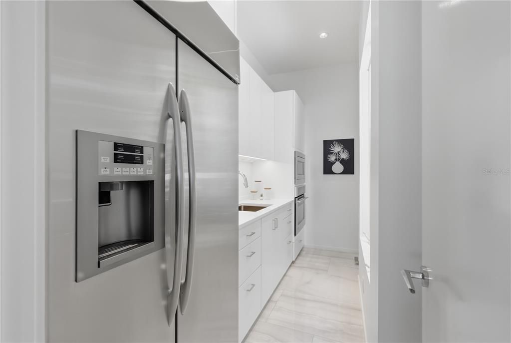 For Sale: $7,995,000 (4 beds, 4 baths, 3936 Square Feet)