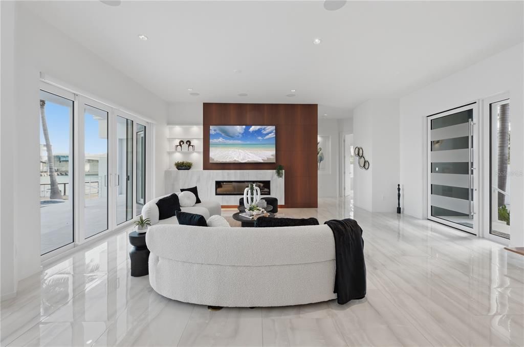 For Sale: $7,995,000 (4 beds, 4 baths, 3936 Square Feet)