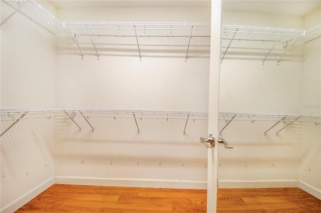 En Venta: $365,000 (3 camas, 2 baños, 2214 Pies cuadrados)