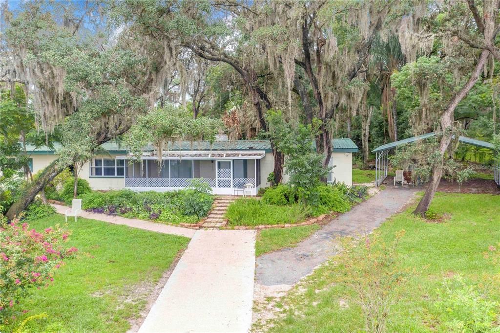 En Venta: $365,000 (3 camas, 2 baños, 2214 Pies cuadrados)