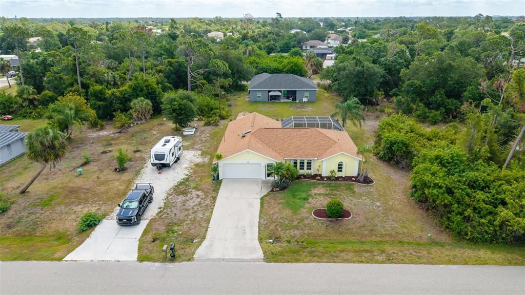 For Sale: $359,900 (3 beds, 2 baths, 1794 Square Feet)