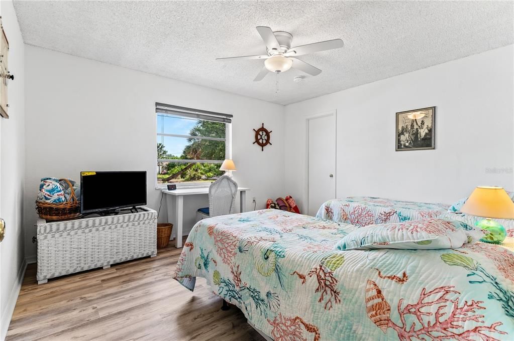For Sale: $359,900 (3 beds, 2 baths, 1794 Square Feet)