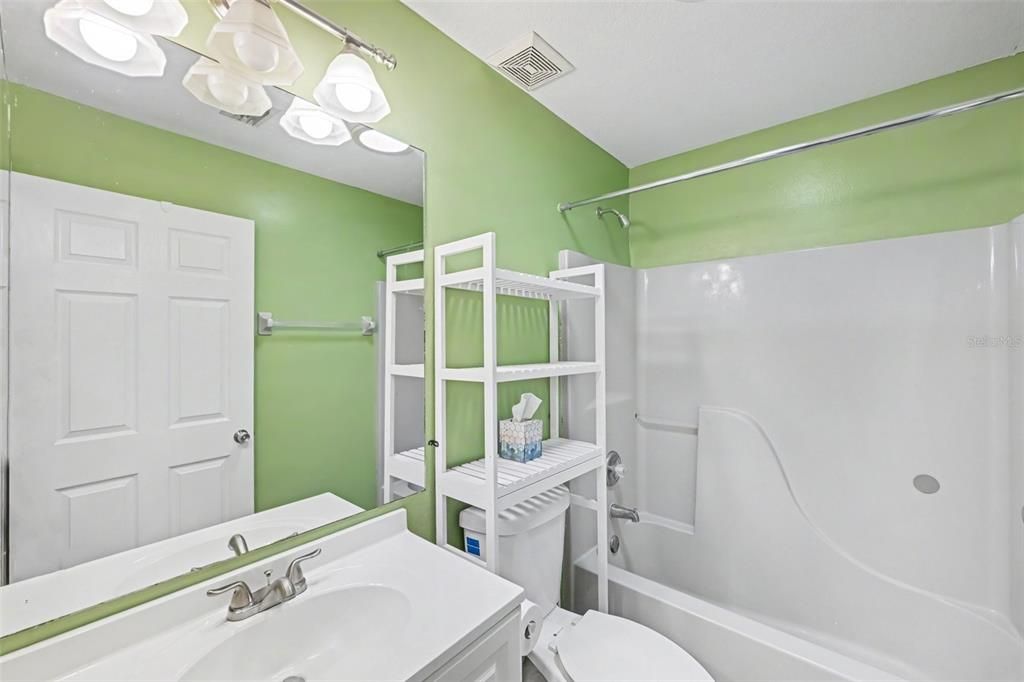 For Sale: $336,900 (3 beds, 2 baths, 1212 Square Feet)