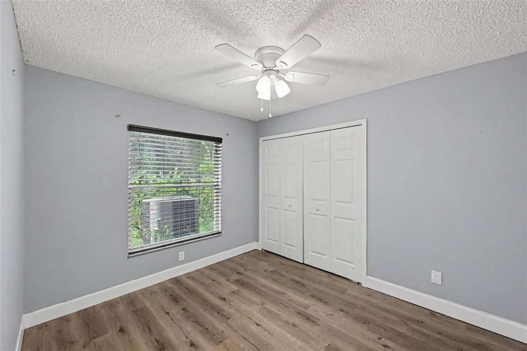 For Sale: $336,900 (3 beds, 2 baths, 1212 Square Feet)