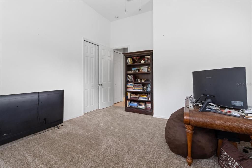 For Sale: $899,000 (5 beds, 4 baths, 3888 Square Feet)